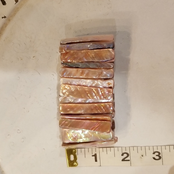 Abalone Stretch Bracelet - Picture 3 of 4